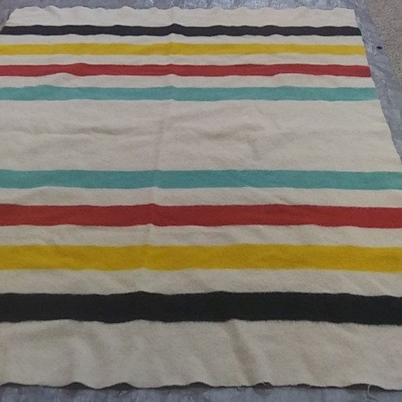Vintage 4 Point Hudson Bay 100% Wool Blanket - Picture 4 of 5